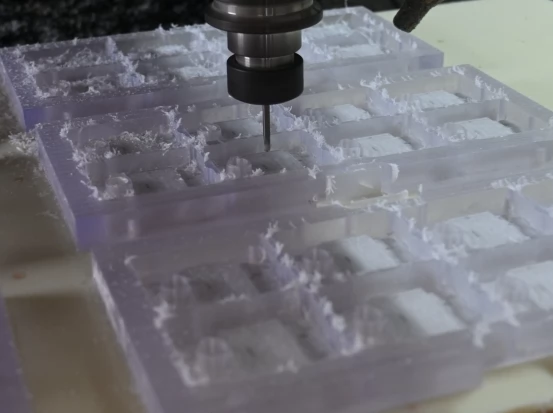 Understanding the Difference Between PC and PMMA: Acrylic vs. Polycarbonate